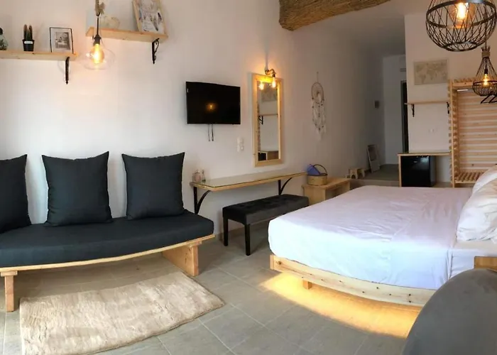 Penelope Pool & Restaurant Hotel