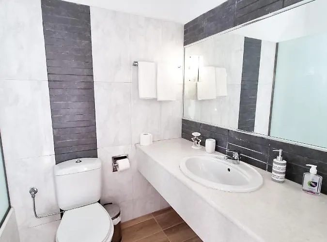 Ξενοδοχείο Penelope Pool & Restaurant Hotel