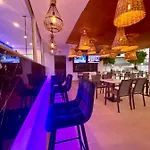 Penelope Hotel ホテル *