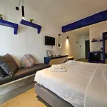 Penelope Hotel ホテル