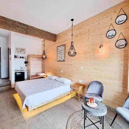 Penelope Hotel