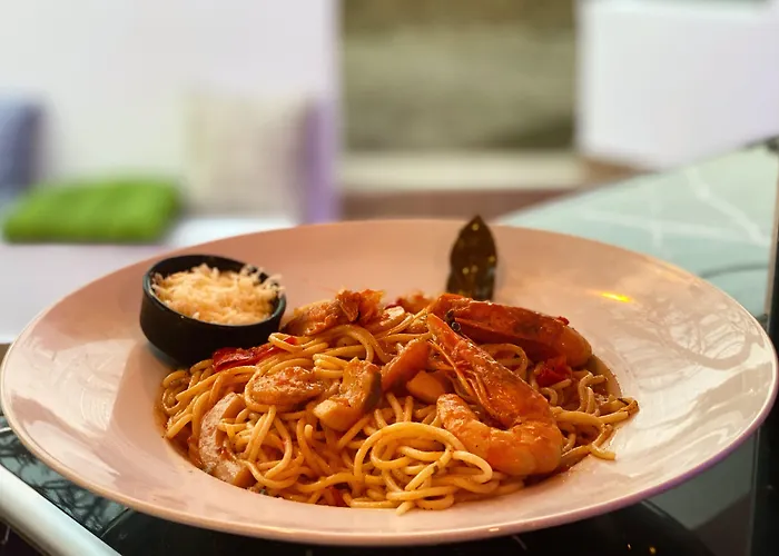 Penelope Pool & Restaurant Hotel Szálloda *